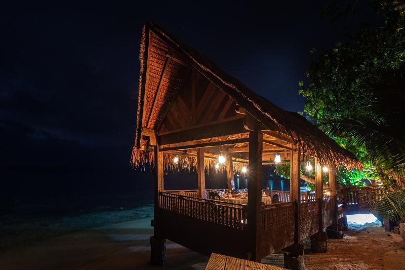Ratua Private Island Resort Aimbuei Bay Exteriör bild
